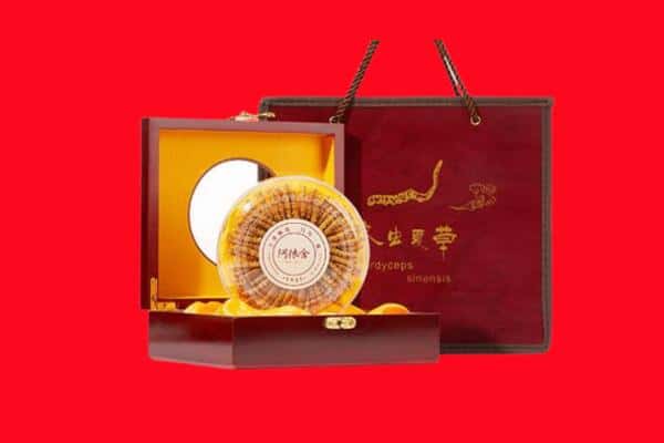 收购资讯:保定曲阳县回收冬虫夏草是按克吗